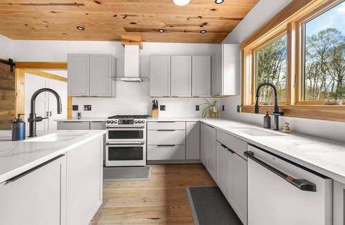 Stratton House | Echo View Farm | Near Stratton & Mount Snow