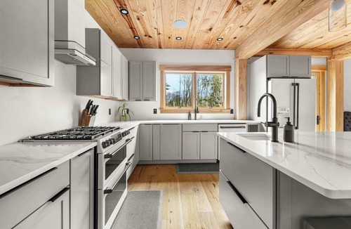 Stratton House | Echo View Farm | Near Stratton & Mount Snow