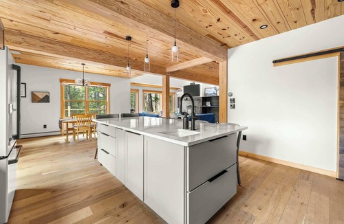 Stratton House | Echo View Farm | Near Stratton & Mount Snow