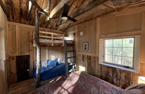 Sparrow Bush Cabin | Eco-Friendly, Abstract Treehouse Surrounded by Wildlife and Hiking Trails For a Special Getaway in Sparrow Bush, New York