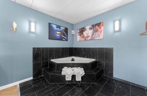 Cranston Hotel | Econo Lodge Cranston - Providence