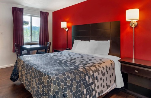 Lee Hotel | Econo Lodge Lee - Great Barrington