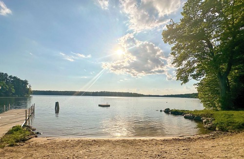 Wolfeboro Apartment | Efficiency 8-Piping Rock Resort