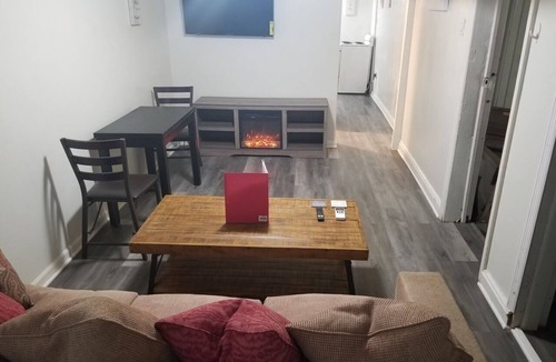 West Bronx Apartment | Elegant 1 Bedroom Apartment 15 Min to Manhattan