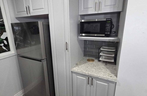 Dean Park House | Elegant and Cozy 3 Bedrooms in Scarborough
