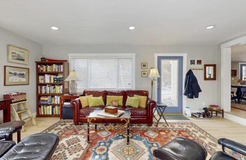Wiscasset House | Elegant home with a cozy living area, Wifi, backyard, and washer/dryer