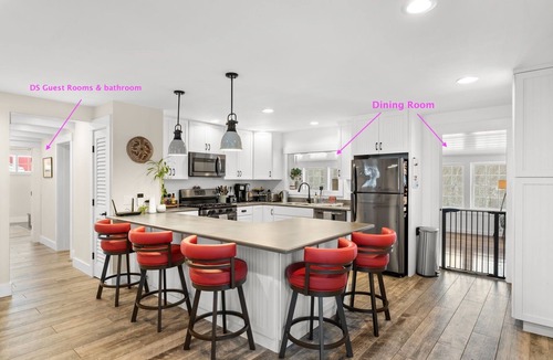 Westfield House | Elegant Modern Farmhouse @ JayPeak; 4BR, Pet-Friendly
