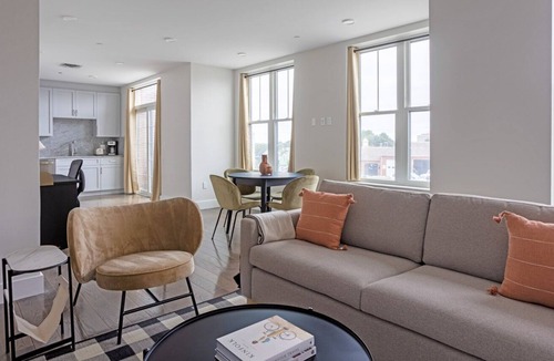 Prospect Hill Apartment | Elegant Somerville 2BR w/ Gym & W/D, near Green Line, by Blueground