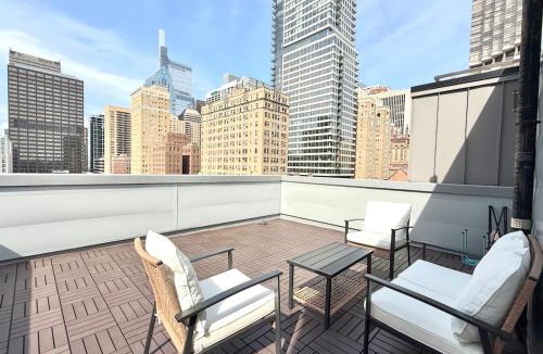 Center City West Apartment | Elegant Victorian Centre City 1 BR Apartment