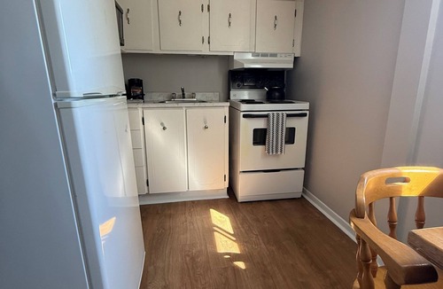 St. John's Apartment | Elizabeth Loft 1BR Parking Central