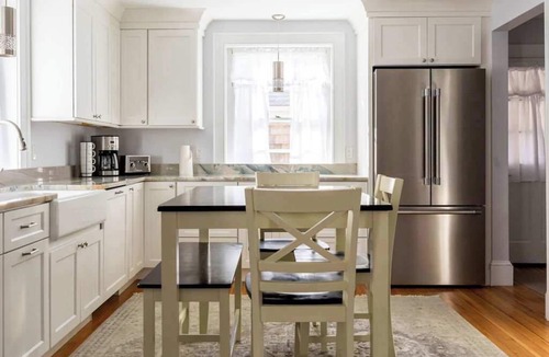 Ocean Drive Apartment | Ella's Captain Quarters