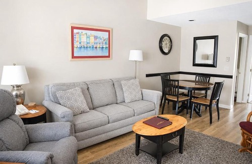 Wells Apartment | Elmwood Resort Hotel
