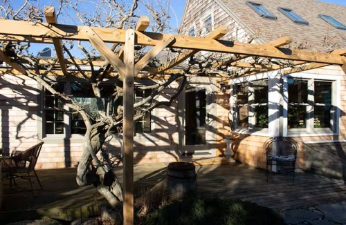 Block Island Cottage | Elysium Cottage 4 BR, 2 BA Pond Access & Kayak