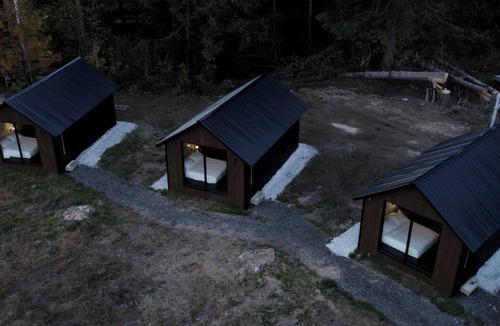 Brandon Cabin | Emrose Luxury Cabins 12