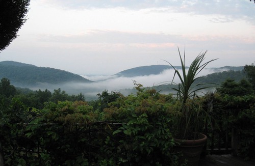 Blue Ridge Summit Cottage | Endless View Ski Cottage, hiking and fire pit 1 and 1/2 hrs from DC/Balt.!