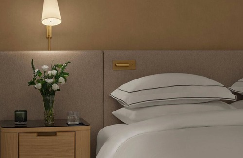 Back Bay East Hotel | Enjoy a Hassle-Free and Comfortable Stay! 4 Convenient Units, Pets Allowed