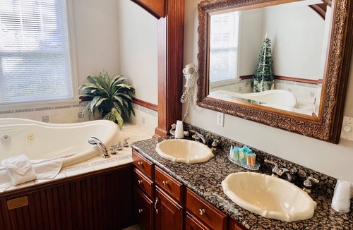 Bartlett Resort | Enjoy Amazing Views @ 1BR Chateâu w/1 King + Sofa