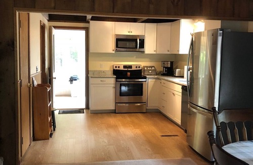 Freedom House | Enjoy the White Mountains and Lakes Region, pet friendly open to seasonal rental