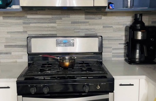 Queens Apartment | Enjoyable 1-bedroom apartment with AC WiFi in charming Corona.