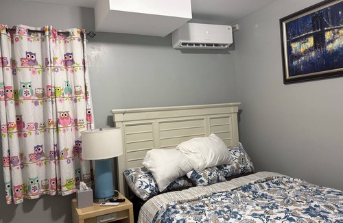 Ampere Apartment | Enjoyable 1-bedroom apartment with AC in lovely Newark