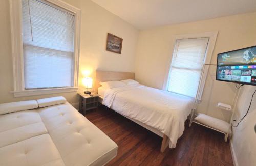 Queens Apartment | Entire Beautiful 1BR for You! [R]
