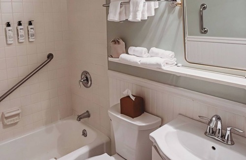 West Dover Hotel | Entire Hideaway Inn Buyout, 26 Rooms, Pool, Hot Tub, Sauna, Steps from Mt. Snow