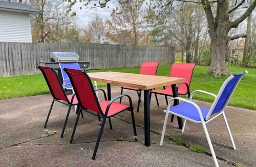 Amherst House | Entire Home w/Patio & BBQ + Free Parking