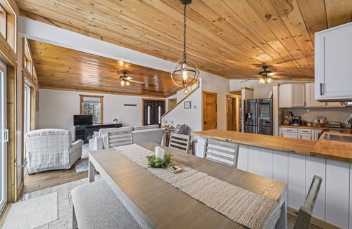 Lake Luzerne House | Entire Main House w/Hot Tub | Separate from Basement Apt | No Shared Spaces