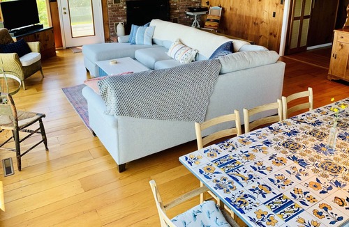 Aquinnah House | Exclusive Aquinnah Hilltop Home —Stunning Views of Menemsha Pond — Pet Friendly