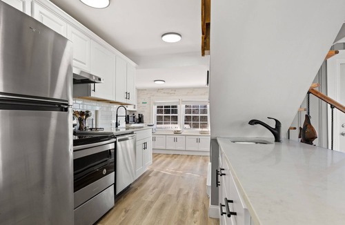 Northport House | Exclusive World Cup House 3-Bedroom Beachfront with Private in Northport Village