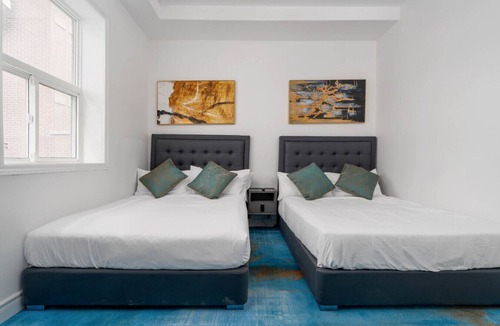West Queen West Bed & Breakfast | Executive Double Room ; Boutique Hotel Trinity Bellwoods. Downtown Toronto