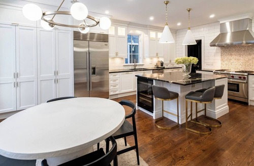 Toronto House | Executive Home With Luxury Amenities and Large Private Yard