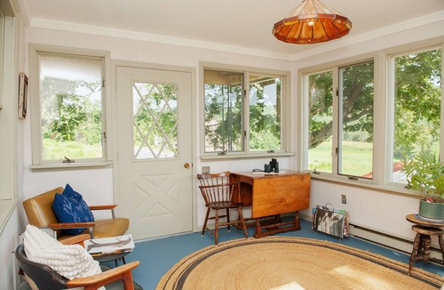 Jefferson House | Experience a Bespoke Farmhouse with Private Trails