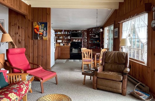 Southport Cottage | Experience coastal charm at the Pine Cliff Dweller in Southport, ME.