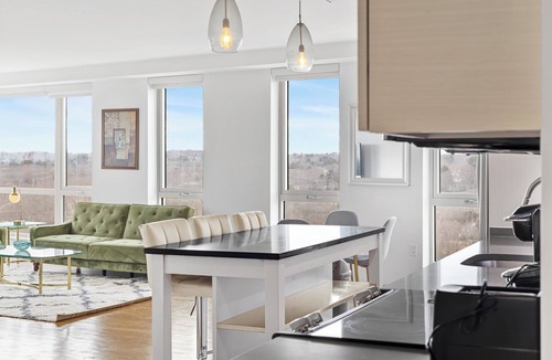 Jamaica Plain Apartment | Fabulous 2br 2ba unit lake view