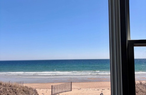 Salisbury House | Fabulous 3 BR, 2 full bath with all amenities ON THE SAND on Salisbury Beach