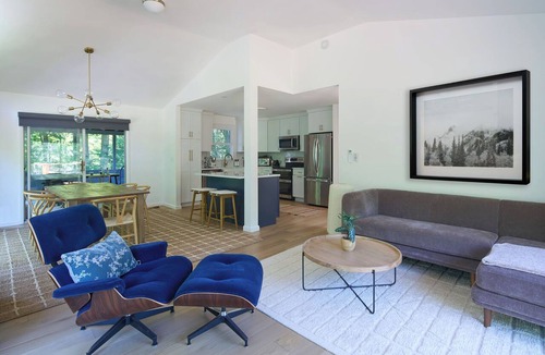 Mount Marion House | Fabulous 4-bedroom house with AC 5 mins from charming Woodstock