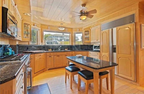 Pawcatuck House | Fabulous 4-bedroom Waterfront Home with beach and dock in charming Stonington
