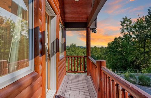 Gilford House | Fabulous 4BR house mountain & Lake Views, in lovely Gilford