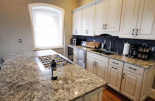 College Hill Apartment | Fabulous Penthouse apartment, steps to Brown