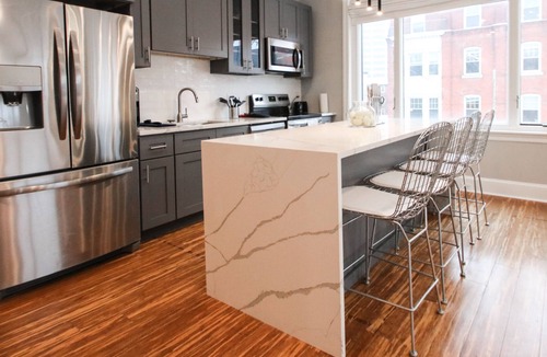Powelton Village House | Fabulously Bright Loft/A+ Location/4B+3.5B/Sleep13 + Garage parking 1 car.