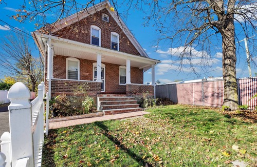 Bridgeport Cottage | 🔥Fairfield County Cozy cottage , super close great adventure