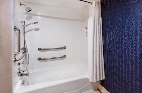 Portsmouth Hotel | Fairfield Inn Portsmouth Seacoast