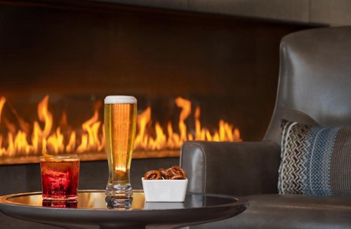 Waltham Hotel | Fairfield Inn & Suites by Marriott Boston Waltham