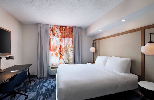 Edison Hotel | Fairfield Inn & Suites by Marriott Edison-South Plainfield