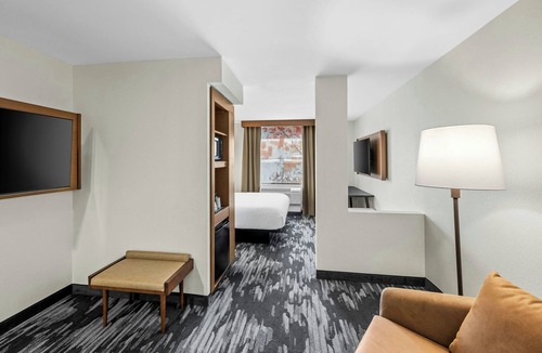 Exeter Hotel | Fairfield Inn & Suites by Marriott Portsmouth Exeter