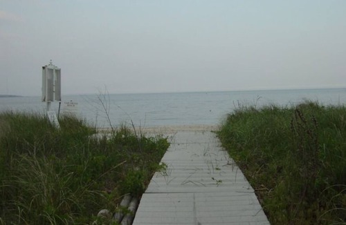 Niantic Cottage | Fairwinds.