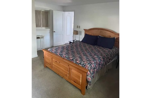 Niantic Cottage | Fairwinds.