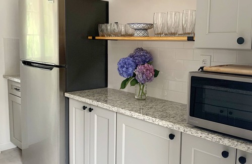 Falmouth Condo | Falmouth Village Oasis: AC, Private Yard + Walk to Beach, Ferry & Downtown