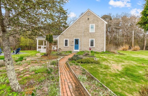 West Barnstable House | Family 4BR Cape Home Firepit Outdoor Shower